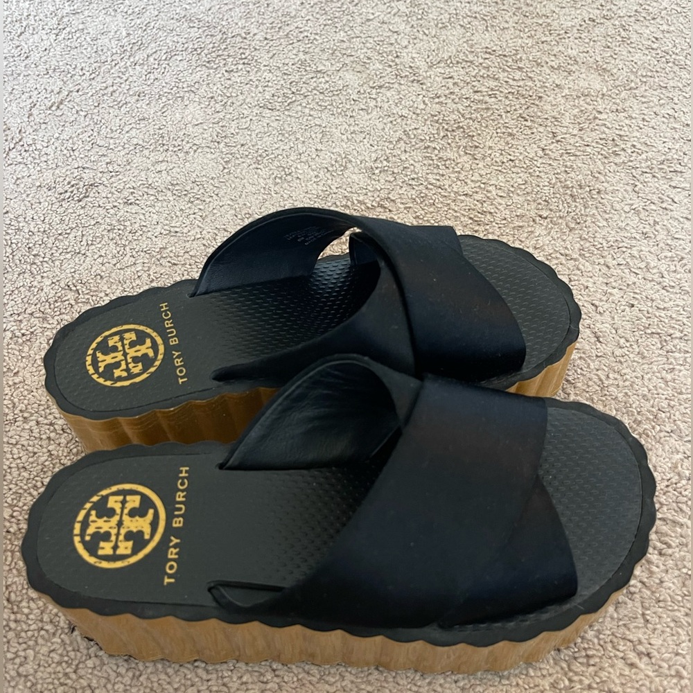 TORY BURCH Black Leather Sandals